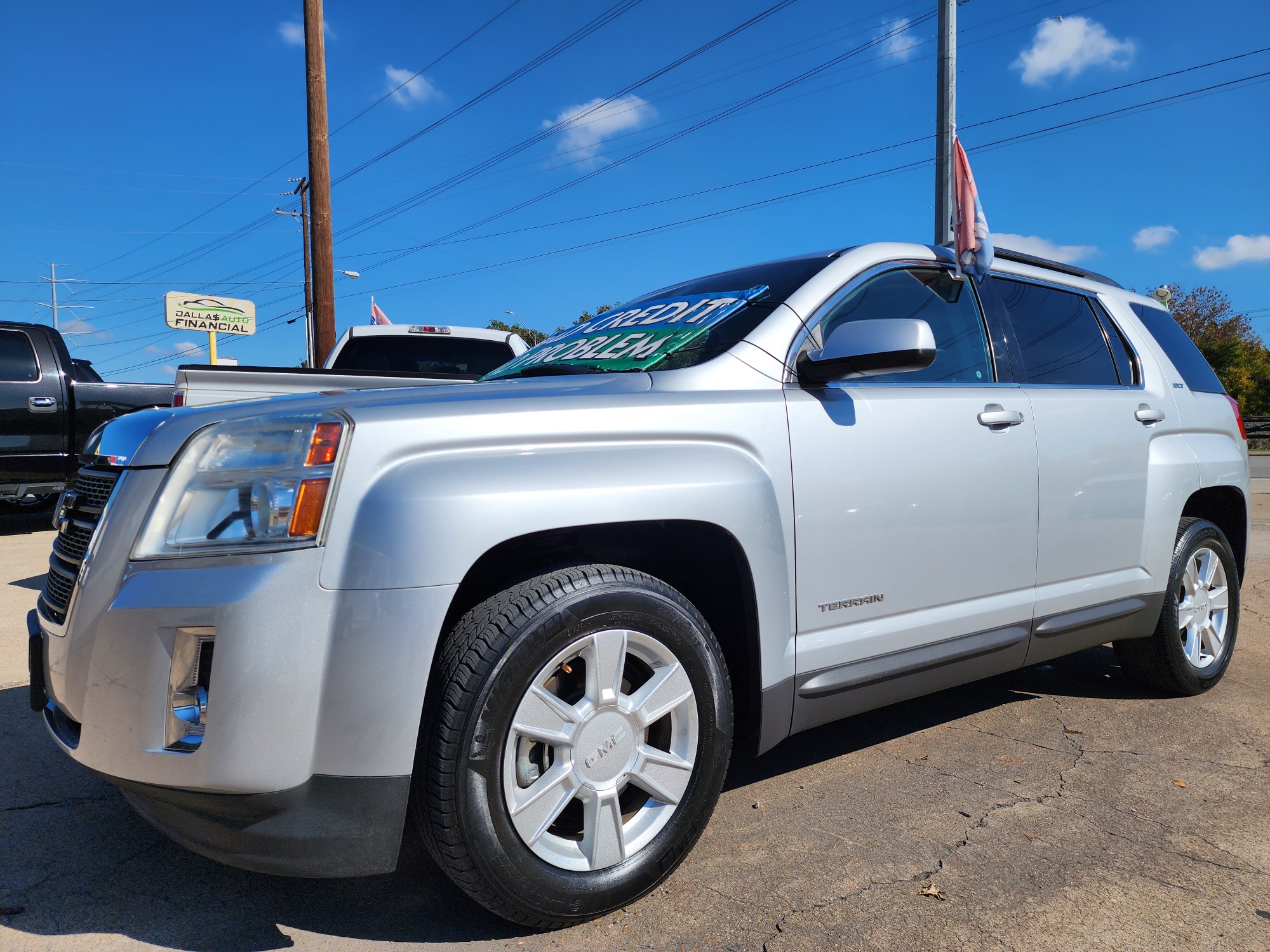 2013 SILVER GMC Terrain SLT (2GKALUEK0D6) with an 2.4L L4 DOHC 16V FFV engine, 6-Speed Automatic transmission, located at 2660 S.Garland Avenue, Garland, TX, 75041, (469) 298-3118, 32.885387, -96.656776 - Photo #7